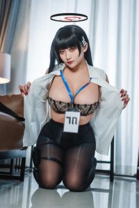 洛璃LoLiSAMA NO.64 蔚蓝档案 莉音 [72P1V-1.06GB]-蜜桃啵啵