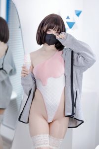 洛桑w伊梓 – NO.19 甜筒 [40P-249MB]-蜜桃啵啵