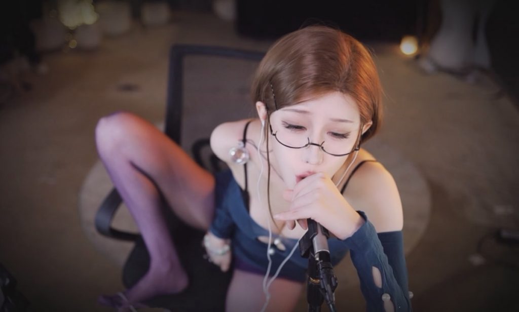 图片[2]-【ASMR】虎牙-张爱玲-饥渴邻居少妇勾引剧情[1V-447MB]-蜜桃啵啵